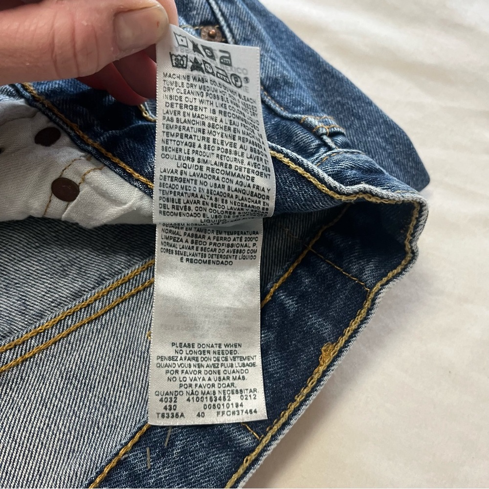Levi's 501 Men’s Classic Straight Blue Jeans size 36x32 - Picture 9 of 9